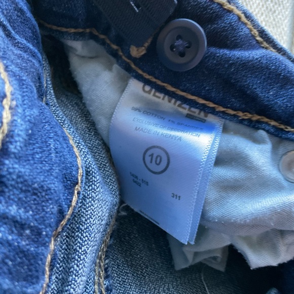 Size 10 blue jeans with adjustable waistband. - Picture 4 of 5